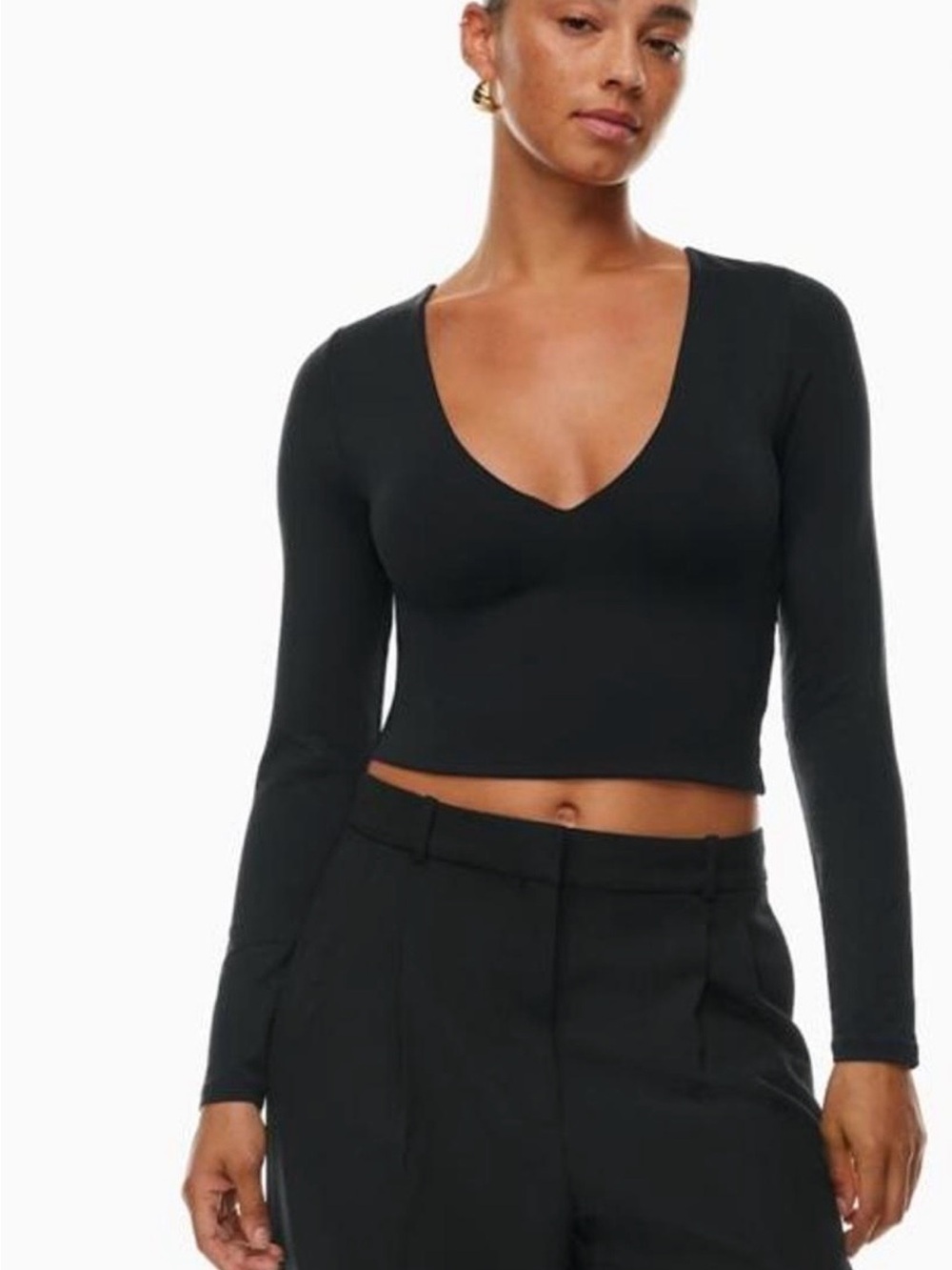 Babaton Black V-Neck Long Sleeve Crop Top